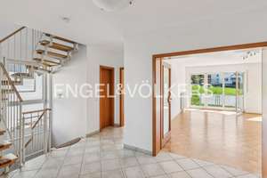 Großzügiges Familienhaus mit Einliegerbereich, sonniger Terrasse und idyllischem Garten in Schloß... – Die vollständige Adresse der Immobilie erhältst du vom Anbieter., 61479 Glashütten – Vorschaubild 2