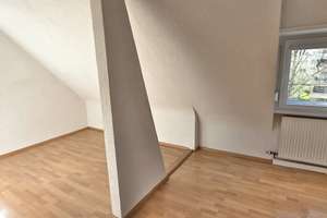 gut geschnittene 3-Zi.- DG- Wohnung in begehrter Wohnlage – Die vollständige Adresse der Immobilie erhältst du vom Anbieter., 70597 Degerloch (Ortsteil), Stuttgart – Vorschaubild 11