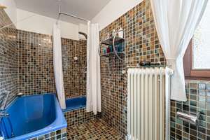 Property thumbnail 11