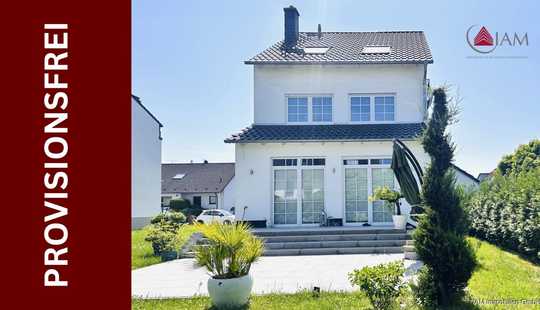 Bild von Familienidyll mit Mehrwert: Freistehendes Einfamilienhaus MIT EINLIEGERWOHNUNG in bevorzugter Lage