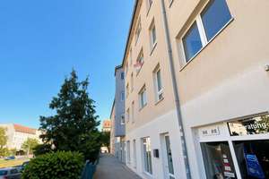 Solide Rendite: Vermietete 3-Zimmer-Wohnung mit Balkon in gefragter Lage – Müggelheimer Straße 6, 12555 Köpenick, Berlin – Vorschaubild 9