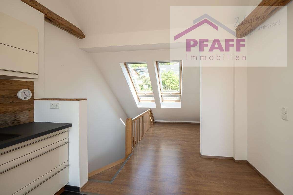 Immobilie in Gailingen am Hochrhein - Zuhause ankommen in Gailingen! Geteiltes Zweifamilienhaus mit schönem Garten + vielen Möglichkeiten - Bild 9