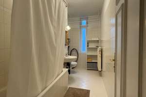 Bezugsfreie Altbauwohnung im Herzen Berlins - Ideal für Singles und Paare – Die vollständige Adresse der Immobilie erhältst du vom Anbieter., 10439 Prenzlauer Berg, Berlin – Vorschaubild 5