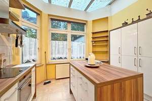 Property thumbnail 9