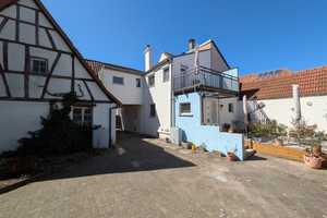 Bezugsfertiges Einfamilienhaus in gefragter Lage mit Garten und Innenhof inkl. Nebenhaus – Karlsruhe – Vorschaubild 2
