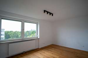Erstbezug nach Kernsanierung inkl. Alpenblick - Perfekt für Familie oder WG – Schaffhauser Straße 16, 81476 Forstenried, München – Vorschaubild 11
