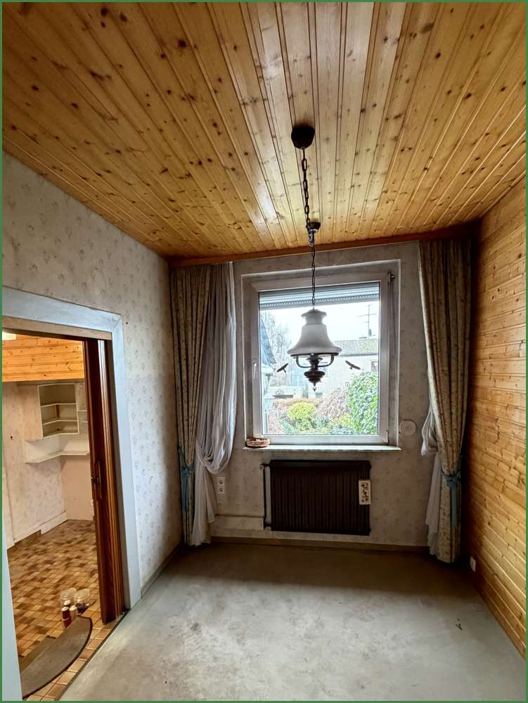 Immobilie in Burscheid - Sanierungsobjekt: Zwei Doppelhaushälften mit Garten und Doppelgarage in begehrter Lage von Burscheid - Bild 1