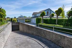 EXKLUSIVE PREMIUM-VILLA IN BESTLAGE ! BURGBLICK - HALLENBAD - TIEFGARAGE - SPA - – Schweitzerstraße 7, 84489 Burghausen – Vorschaubild 23