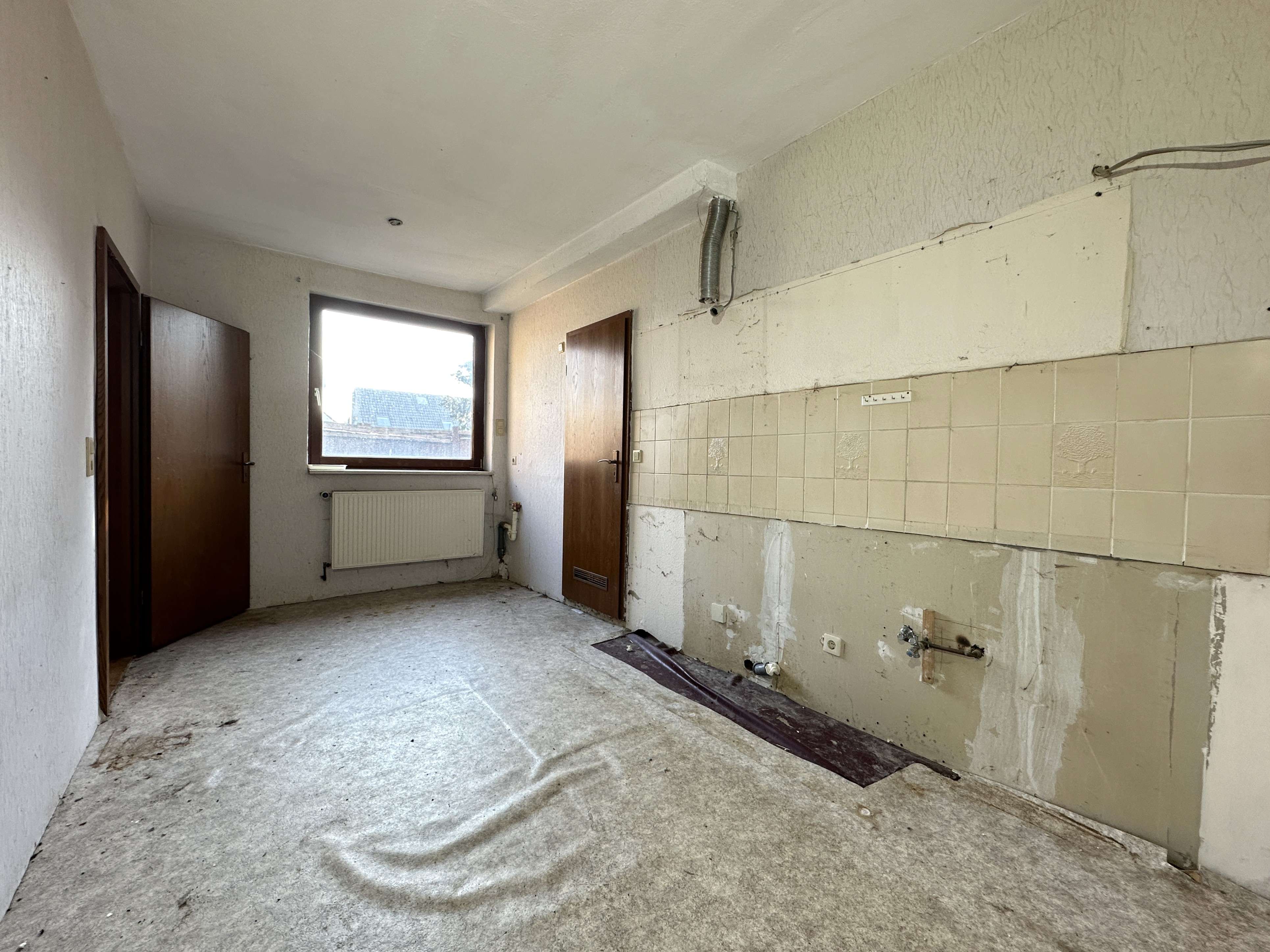 Sanierungsbedürftiges Fachwerkhaus mit zwei Wohnungen, Peine Kreis – Bild 4