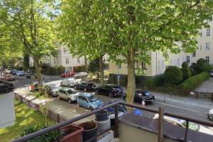Wohnkomfort in beliebter Friedenauer Kiezlage, freie 2-Zimmer Etagenwohnung