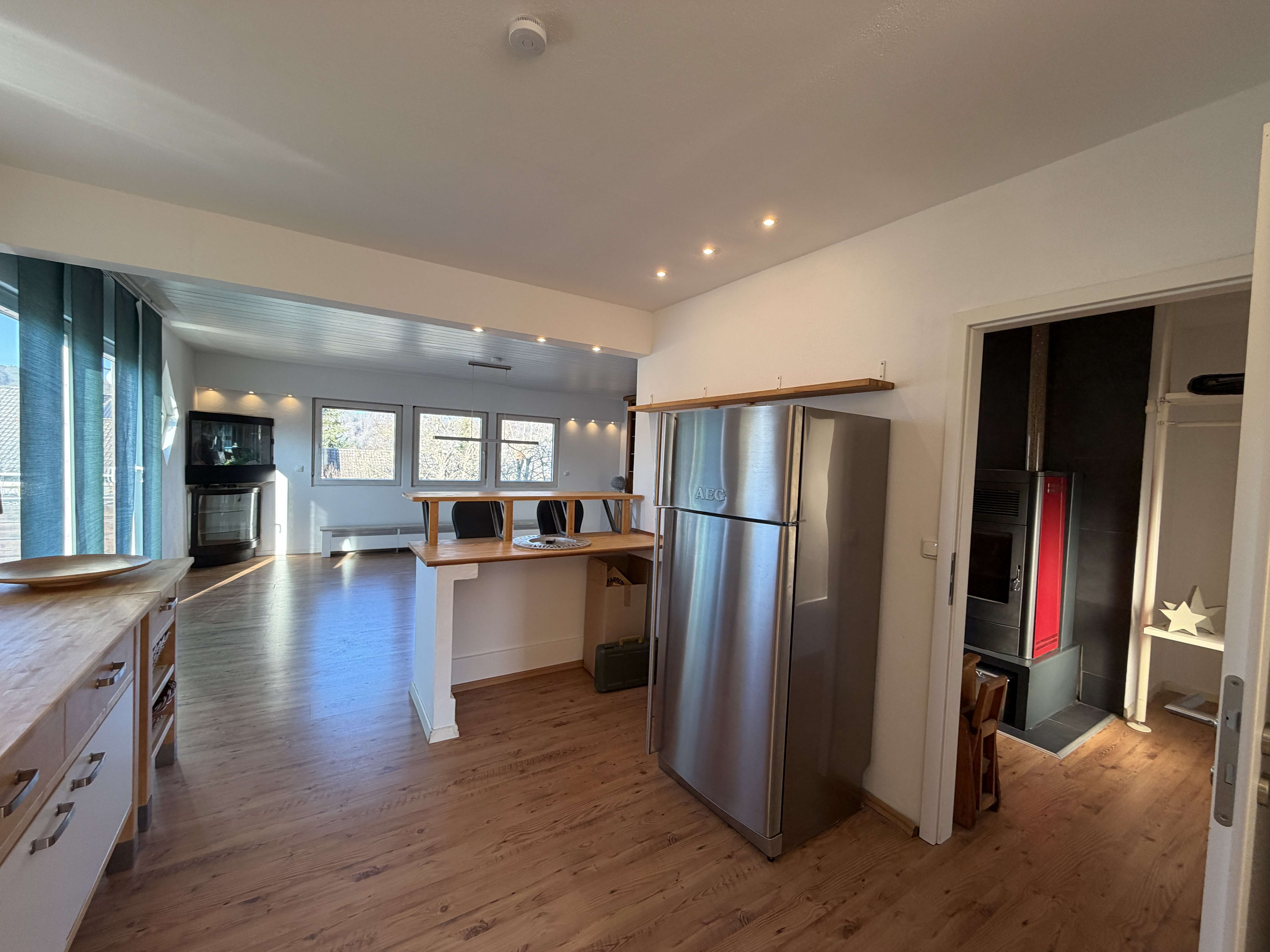 Immobilie in Kreuzwertheim - Haus, Wohnhaus, Einfamilienhaus mit großer Einliegerwohnung in Kreuzwertheim - Bild 2