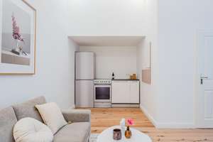 *PROVISIONSFREI* Bezugsfreie renovierte 2-Zimmer Altbauperle in hersschaftlichem Altbau in TOP-Lage – Prager Strasse 3, 10779 Wilmersdorf, Berlin – Vorschaubild 12