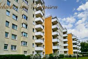 Schuster aus Preussen - freie 3 Zimmerwohnung mit Balkon, Einbauküche, Duschbad, Fahrstuhl