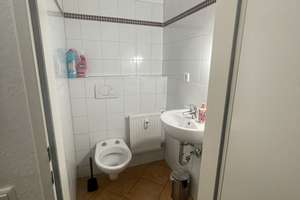 Gut geschnittene 4 Zimmerwohnung mit Balkon in Düsseldorf-Knittkuhl. – 40629 Knittkuhl, Düsseldorf – Vorschaubild 8