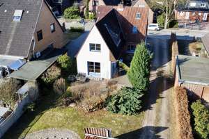Hanseatischer Klassiker - Stilvoll modernisiertes Einfamilienhaus in ruhiger Lage – Die vollständige Adresse der Immobilie erhältst du vom Anbieter., 22117 Billstedt, Hamburg – Vorschaubild 3
