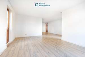 Gemütliche Wohnung mit großem Garten – Die vollständige Adresse der Immobilie erhältst du vom Anbieter., 70619 Riedenberg, Stuttgart – Vorschaubild 2