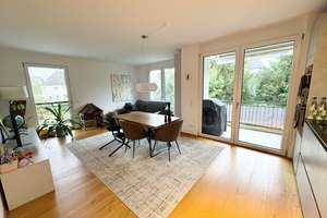 Helle 3-Zimmer-Wohnung mit Balkon und Tiefgaragenstellplatz – 81375 Neuhadern, München – Vorschaubild 2
