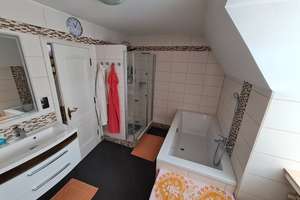 *Provisionsfrei von Privat* Einfamilienhaus mit 9 Zimmern und Garage in Duisburg-Hochemmerich – Die vollständige Adresse der Immobilie erhältst du vom Anbieter., 47228 Hochemmerich, Duisburg – Vorschaubild 16