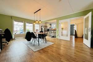 ** BUNGALOW! Teilsaniert, bezugsfrei & traumhaften Garten! ** – Die vollständige Adresse der Immobilie erhältst du vom Anbieter., 61169 Friedberg (Hessen) – Vorschaubild 1