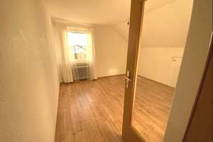 3-Zimmer-Dachgeschosswohnung mit Garten – Die vollständige Adresse der Immobilie erhältst du vom Anbieter., 85049 West, Ingolstadt – Vorschaubild 5