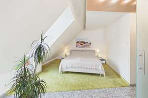 Moderne Doppelhaushälfte mit Garage, 2 Stellplätzen und Gartenidylle in unmittelbarer Feldrandlage – Die vollständige Adresse der Immobilie erhältst du vom Anbieter., 55129 Hechtsheim, Mainz – Vorschaubild 8