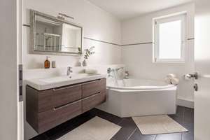 Lichterfüllte, optimal geschnittene 4-Zimmer-Dachterrassenwohnung mit perfekter Infrastruktur – Die vollständige Adresse der Immobilie erhältst du vom Anbieter., 81927 Johanneskirchen, München – Vorschaubild 11