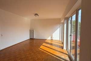 Schöne 2-Zimmer-Wohnung am Barbarossaplatz – Hohenstaufenring 2, 50674 Altstadt/Süd, Köln – Vorschaubild 2