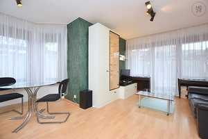 Möblierte Wohnung mit Terrasse in Stuttgart Vaihingen – Stuttgart – Vorschaubild 1