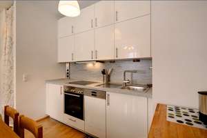 Möbliert: Schöne Altbauwohnung in Haidhausen auf Zeit mieten – Die vollständige Adresse der Immobilie erhältst du vom Anbieter., 81667 Haidhausen Nord, München – Vorschaubild 6