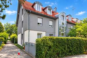 Laim Maisonette-Gartenwhgin mit SO .- Garten .( ca 90 m²) und 2 Balk. (Haus kompl. entkernt 2001).