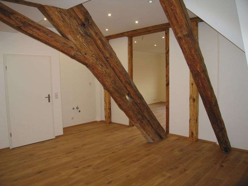 Immobilie in Lelkendorf - Neue Dachgeschosswohnung im Schloss Lelkendorf - Bild 4