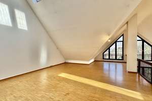 Großzügige Dachgeschoss-Maisonette-Galerie-Wohnung mit 4 Zimmer / 2 Balkone / renovierungsbedürftig – Robert-Stolz-Str. 13, 40470 Mörsenbroich, Düsseldorf – Vorschaubild 24