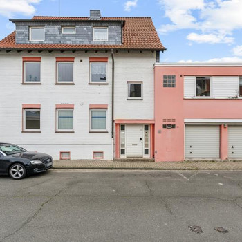 MEHRFAMILIENHAUS MIT 5 WOHNEINHEITEN