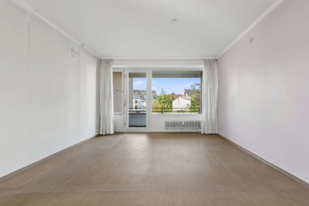 Charmante 3-Zimmer-Wohnung mit Loggia und Potenzial in Karlsruhe-Beiertheim