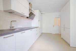 AIGNER - Helles 3 Zimmer Altbaujuwel mit Einbauküche am Hohenzollernplatz – Die vollständige Adresse der Immobilie erhältst du vom Anbieter., 80796 Neuschwabing, München – Vorschaubild 5