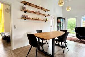 🏡 🌿 Für alle, die mehr wollen – Architektenhaus in Holzbauweise in Holzgerlingen! – Die vollständige Adresse der Immobilie erhältst du vom Anbieter., 71088 Holzgerlingen – Vorschaubild 1