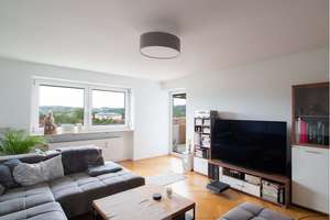 Helle 4-Zimmer Wohnung im 5. OG mit Balkon in Regensburg-Westenviertel