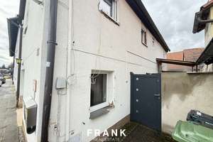 Kleines Zweifamilienhaus mit vermieteter Erdgeschosswohnung in Lauf a. d. Pegnitz – Samstagstraße 20, 91207 Lauf an der Pegnitz – Vorschaubild 4