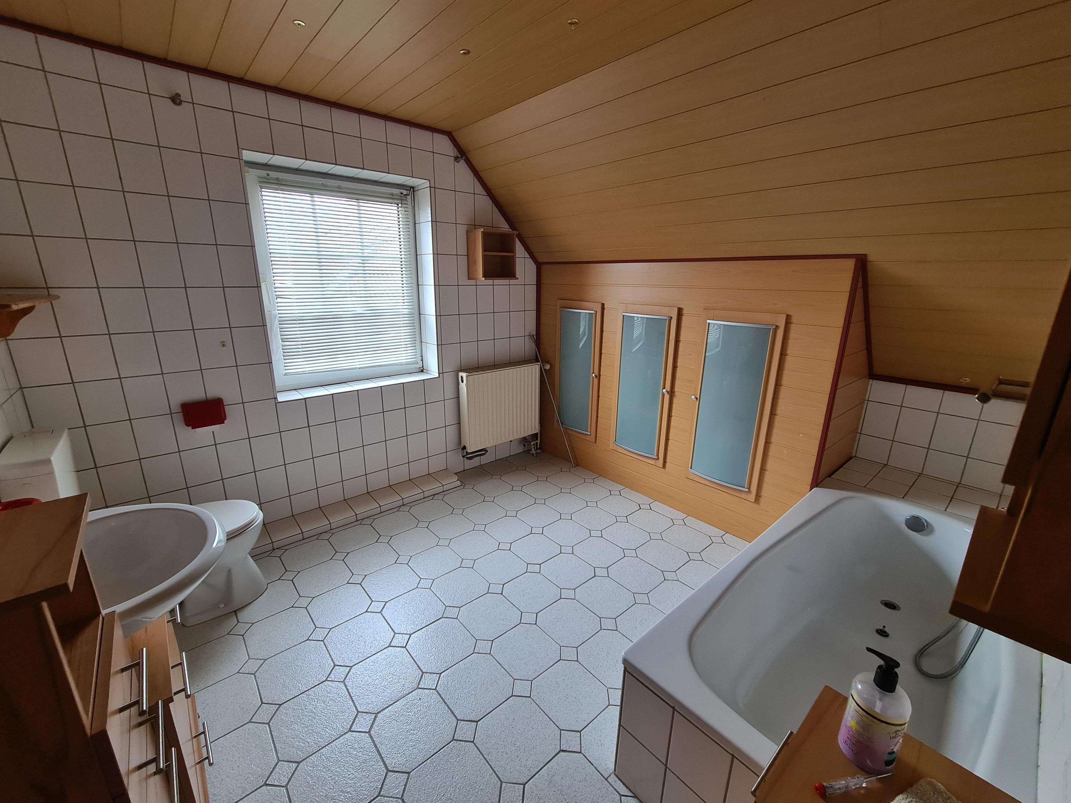 Immobilie in Holtgast - Große Immobilie für vielseitige Wohnträume an der Nordsee - Bild 1