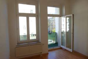 ...sogar mit Balkon! - Süße 2-Raum auf dem Kaßberg