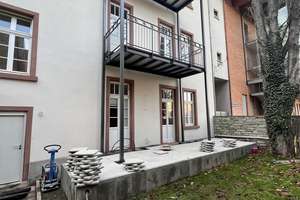 Beautiful 3 bedrooms walking distance to everything  with parking  – Die vollständige Adresse der Immobilie erhältst du vom Anbieter., 65185 Mitte, Wiesbaden – Vorschaubild 17