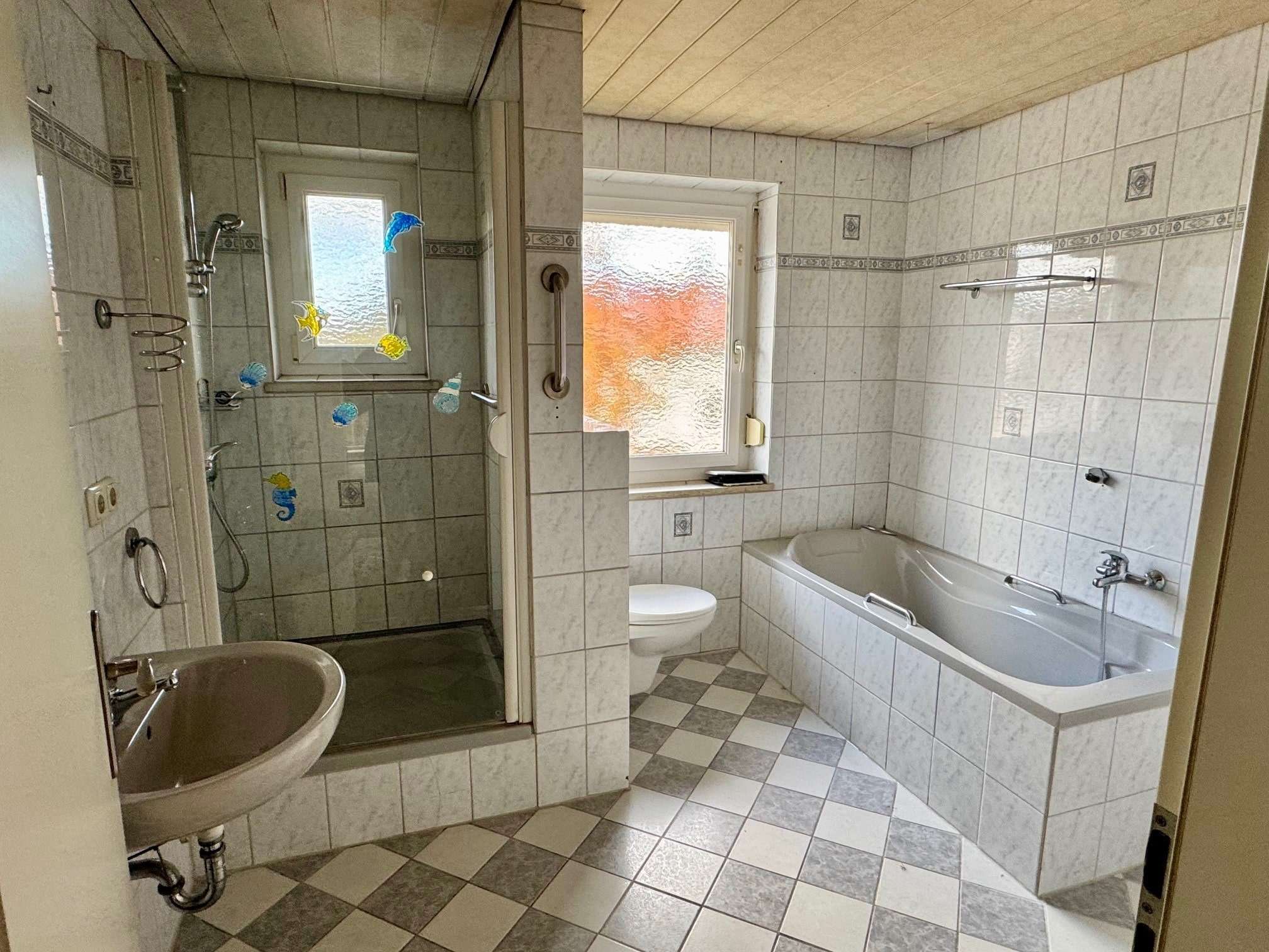 Immobilie in Tacherting - Gemütliche Wohnung mit Gartenidylle - Wohnen im Zweifamilienhaus - Bild 1