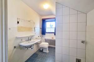 Viel Platz für neue Ideen und individuelle Wohnträume: Ein Haus mit Charakter und großem Garten! – Die vollständige Adresse der Immobilie erhältst du vom Anbieter., 22145 Rahlstedt, Hamburg – Vorschaubild 9