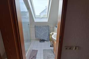 Gemütliche Dachgeschosswohnung 4 Zimmer mit Einbauküche in ruhiger Wohngegend – Die vollständige Adresse der Immobilie erhältst du vom Anbieter., 71720 Oberstenfeld – Vorschaubild 16