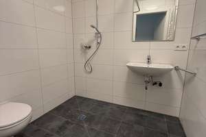 Zentrales Neubauapartment für Studierende & Azubis – Strom & Internet inbegriffen WE 3 – Anton-Bruckner-Str. 1, 91052 Röthelheim, Erlangen – Vorschaubild 4