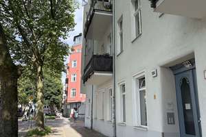 Lichtdurchflutete Altbauwohnung mit hohen Decke und Erker – Die vollständige Adresse der Immobilie erhältst du vom Anbieter., 10551 Moabit, Berlin – Vorschaubild 2