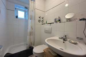 Oberster Balkon, Abendsonne, Parkett: ruhige 2-Zimmer-Wohnung in Oberhausen nahe der Wertach – Die vollständige Adresse der Immobilie erhältst du vom Anbieter., 86154 Oberhausen-Nord, Augsburg – Vorschaubild 9