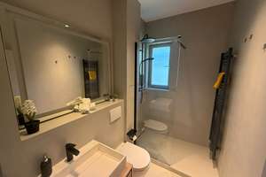 Charlottenburg: ZWEITBEZUG: voll möblierte LUXUS Apartment mit 62 m² per 15.08.26 zu VERMIETEN – Die vollständige Adresse der Immobilie erhältst du vom Anbieter., 10717 Wilmersdorf, Berlin – Vorschaubild 19