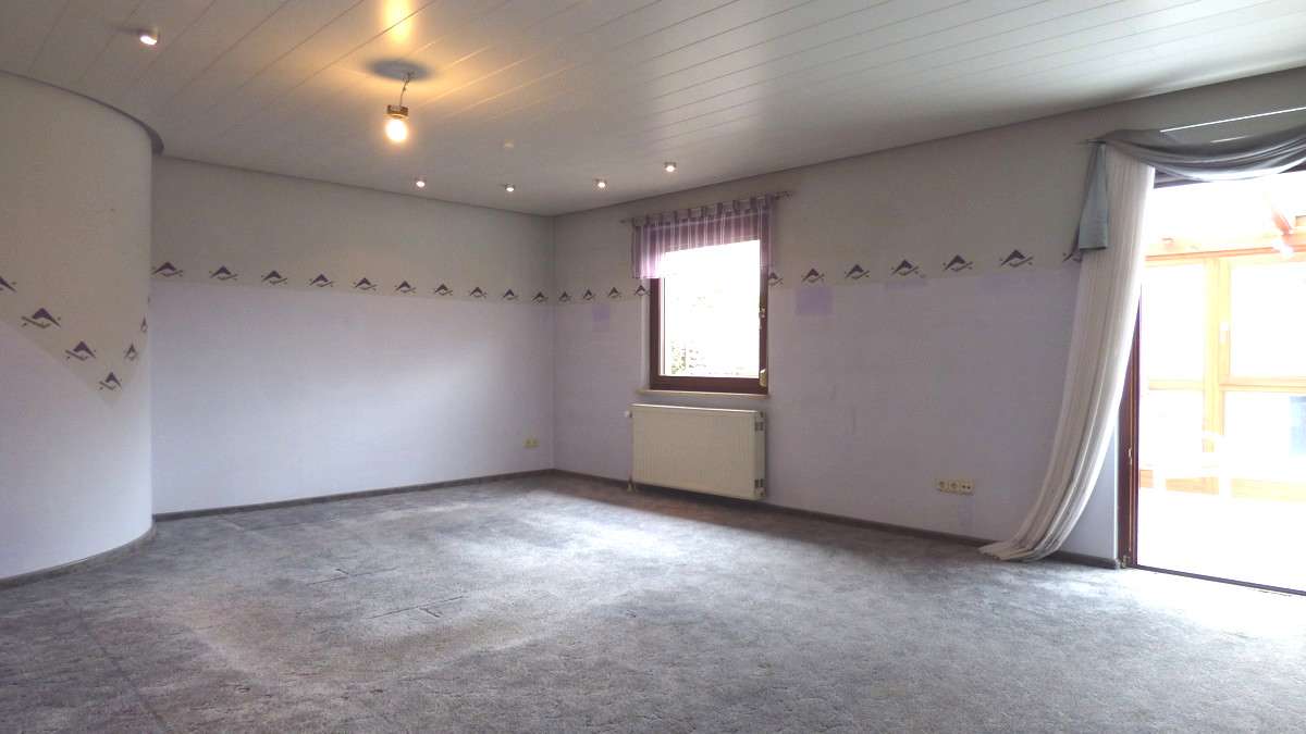 Immobilie in Pleinfeld - Außergewöhnliches Anwesen mit Bauplatz - Bild 0