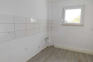 Überruhr-Holthausen: Frisch renov. 3-Zi.-Whg. mit großem Balkon – Dellmannsfeld 47, 45277 Überruhr-Holthausen, Essen – Vorschaubild 3